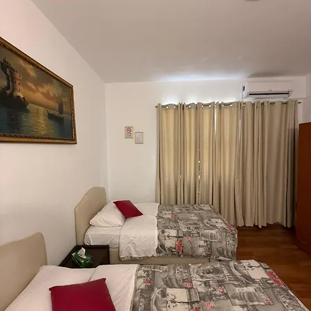 两只鸭子旅舍 罗马