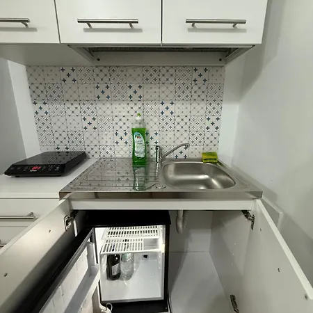 تو دك هوستال بيت شباب *