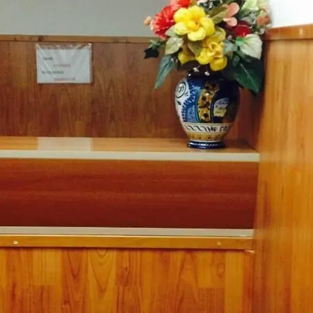 تو دك هوستال * روما